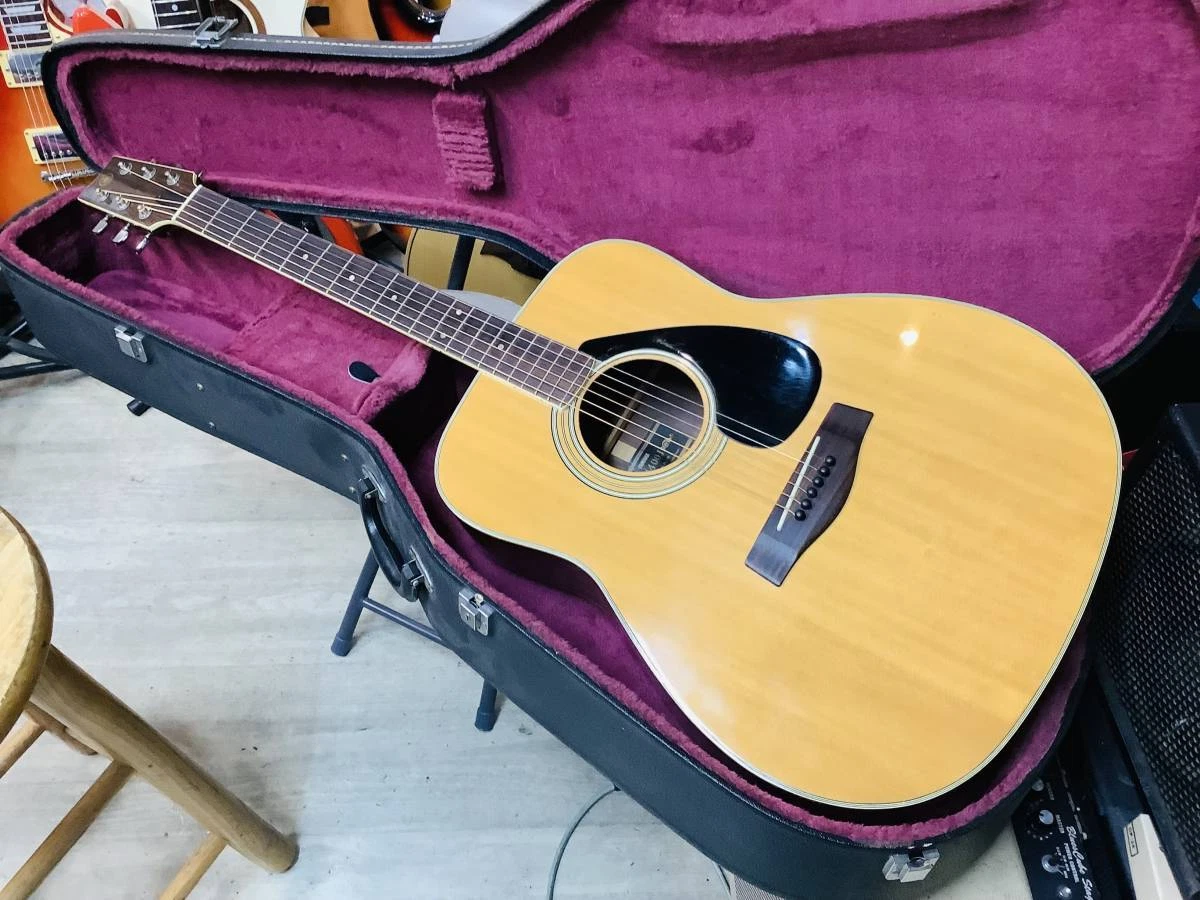Japan Vintage Yamaha Fg-400J Black Label With Microphone Main Body 
