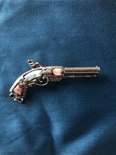 Scottish vintage flintlock pistol gun brooch- silver tone with agate stones