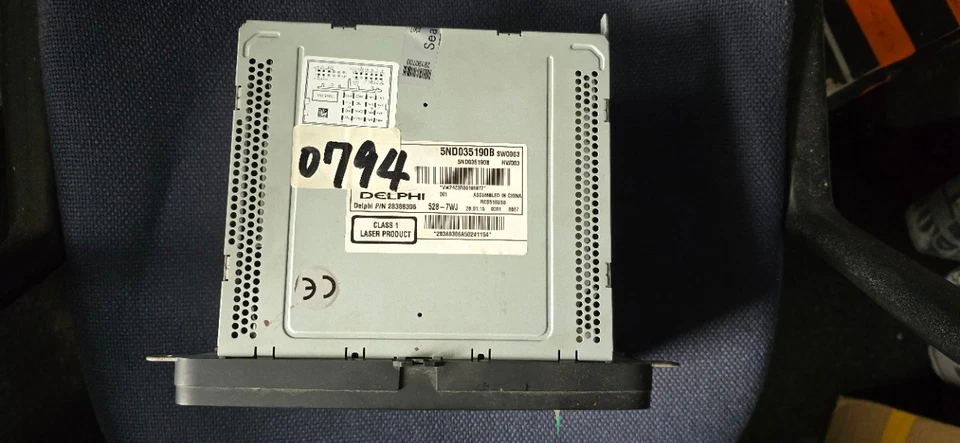 Orig. DELPHI VW 5ND03519B RCD510 CD Autoradio Mp3-Player + Manual guter Zustand - Bild 2 von 4