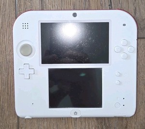 Nintendo 2DS Console Bundle w/ Games, Hard Case & Micro USB Charging Cable