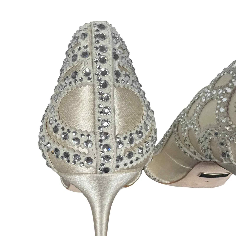 ZAPATOS DE NOCHE BADGLEY MISCHKA ROUGE EMBELLECIDOS MARFIL SATINADO TALLA 8 NUEVOS SIN CAJA Foto 4 de 4
