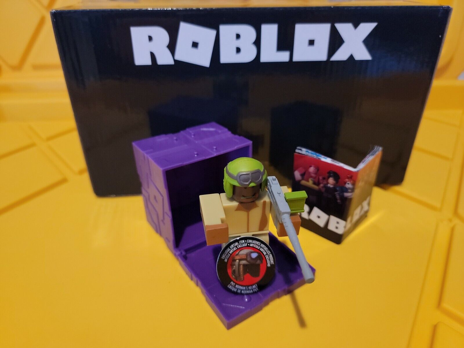 Roblox Series 11 War Simulator: Space Trooper CADET SPACE HELMET