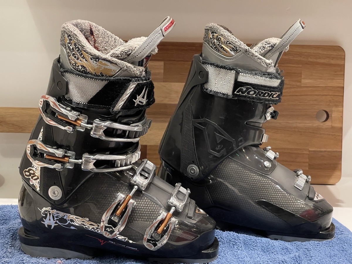 スキー 24-24.5 NORDICA HOT ROD 8.5 スキー 24-24.5 NORDICA HOT ROD 8.5 Nordica Youth Hot Rod