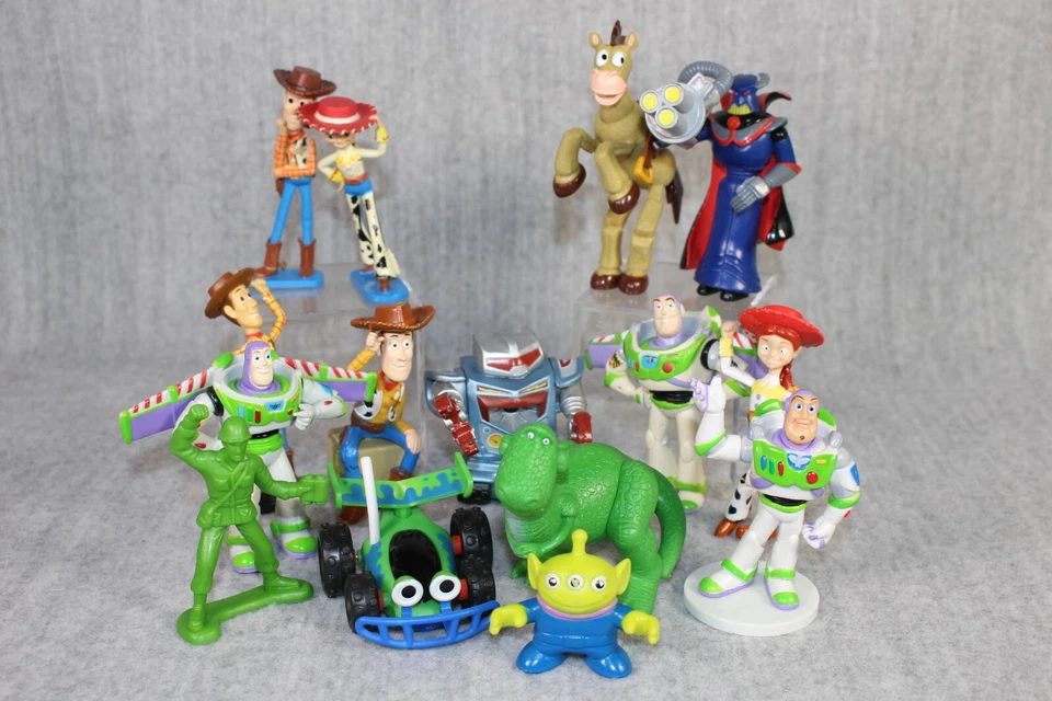 TOY STORY Disney Pixar PVC Figures 15x Films Movies Vintage Mixed Play Lot 2001 - Bild 2 von 4