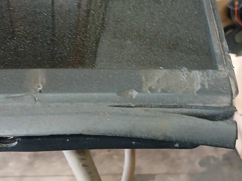 Chevrolet S-10 1994-2004 (GMC Sonoma) cuarto derecho cristal ventana conductor mal sellado Foto 3 de 4