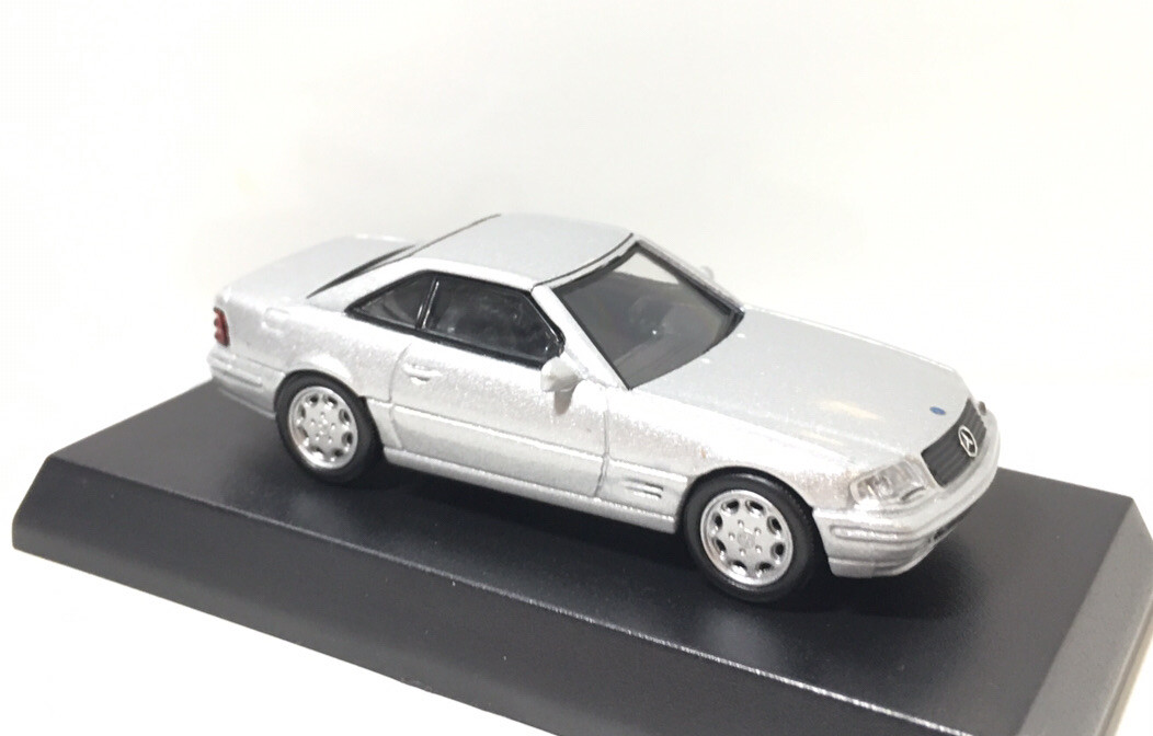 MERCEDES-BENZ ミニカー　ミニチュア Kyosho 1/64 Mercedes-Benz Typ SL 500 Diecast Minicar Car
