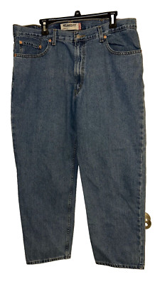 Mens Levi s 550 Jeans Medium Wash Relaxed Fit Tapered Leg Sz 40x32 (Meas 40x31)