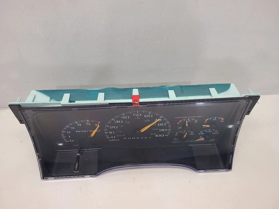 1995-00 Chevrolet Tahoe (5.7L / AT / 4x4) Speedometer Cluster *122K Miles* - Image 2 of 4