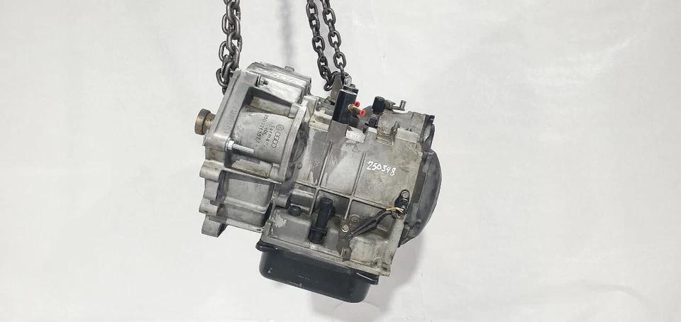 2003 Volkswagen Eurovan OEM Automatic Transmission 4 Speed 2.8L FWD EQJ - Image 2 of 4