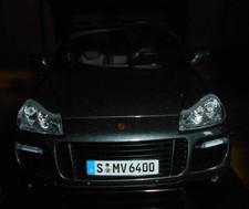 1/18 Norev Porsche Cayenne Turbo