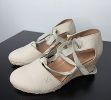 Vionic Womens Kaitlyn Beige Canvas Wedge Heels Shoes 6.5 B,M BHFO