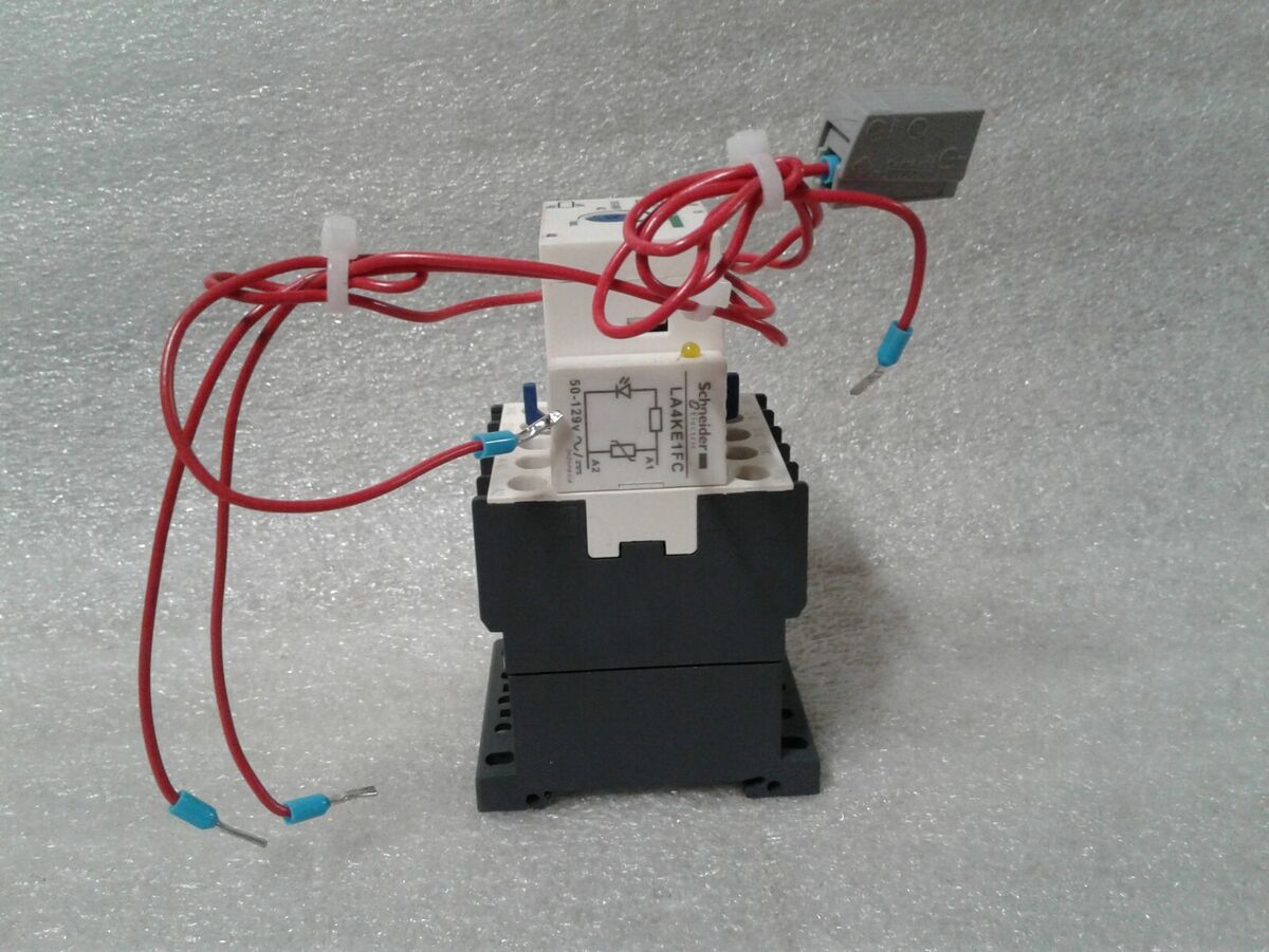 Schneider Electric IEC/EN 60947-5-1 Aux. Contactor with Schneider Electric IEC/EN 60947-5-1 Aux. Contactor with