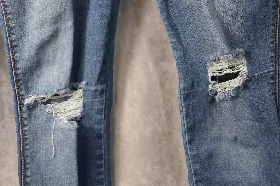 Pantalones de mezclilla para mujer Arizona Jean Co tiro alto curvilíneos ajustados azules desgastados talla 11 Foto 2 de 4