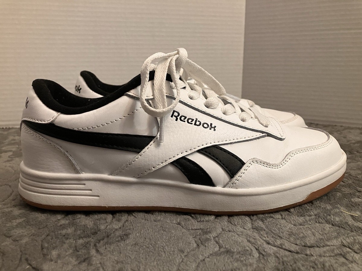 GENTLY USED Reebok Galaxy7 Sneaker 90s remake- white+black stripe