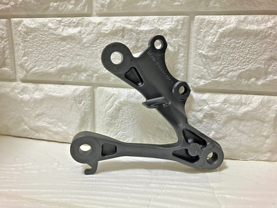 Kawasaki Genuine Bracket Footrest Front Right 35063-0590-18R for