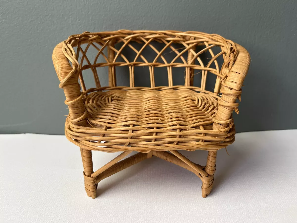 Vintage wicker loveseat deals