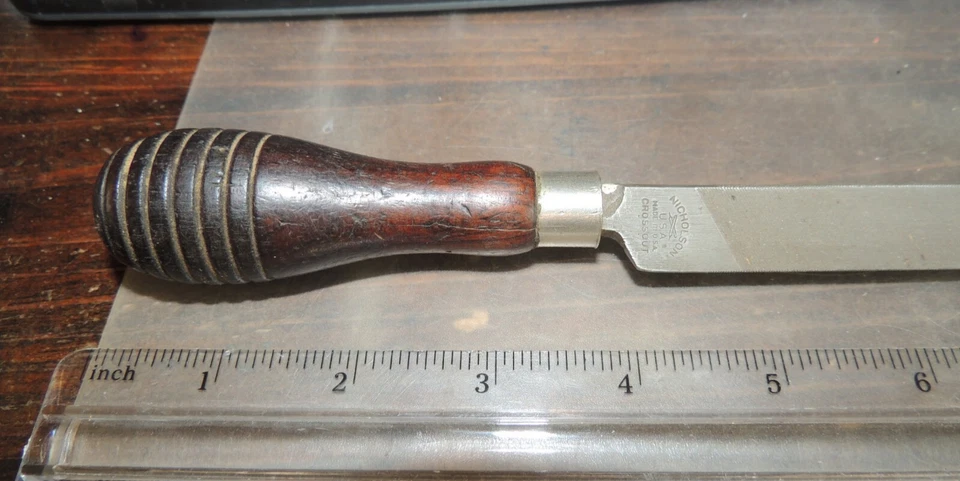 8" NICHOLSON SINGLE CUT CROSSCUT FILE, KNIFE SHAPE, 3-SIDE CUT, TAPER, USA MADE - Image 2 of 4