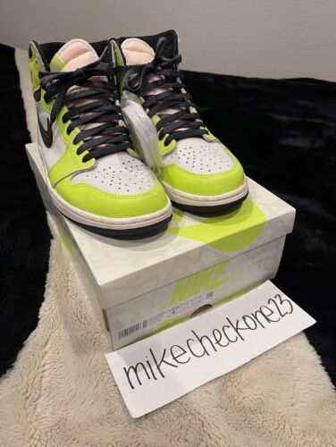 USED, Jordan 1 Retro High OG Visionaire, Volt/Black/Voile/Noir, Men's US 8.5