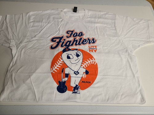 FOO FIGHTERS MSG NYC POP UP XL XLARGE 