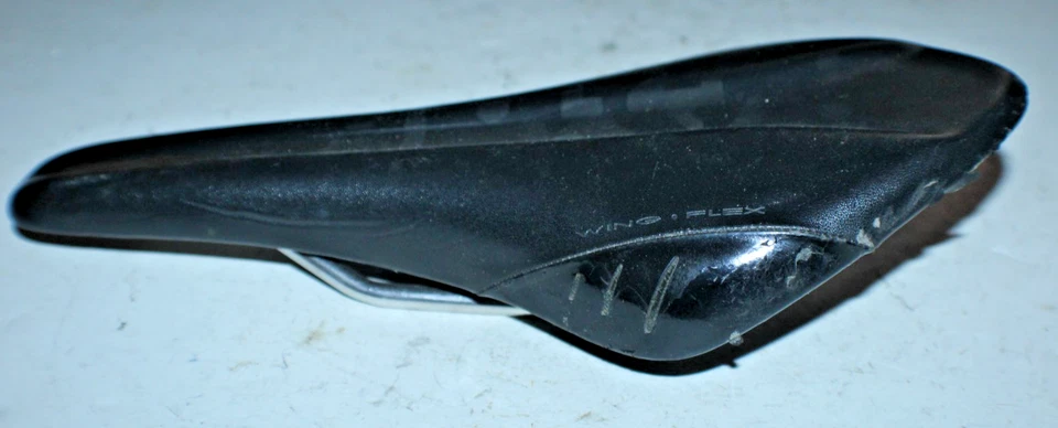 fi'zi:k Arione крыло Flex углерода гонки дорожный велосипед седло черный 300/125 мм доставка США - Изображение 4 из 4