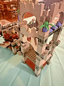 LEGO 8780 Knights Kingdom: Citadel of Orlan w/ Insturctions Missing Pieces