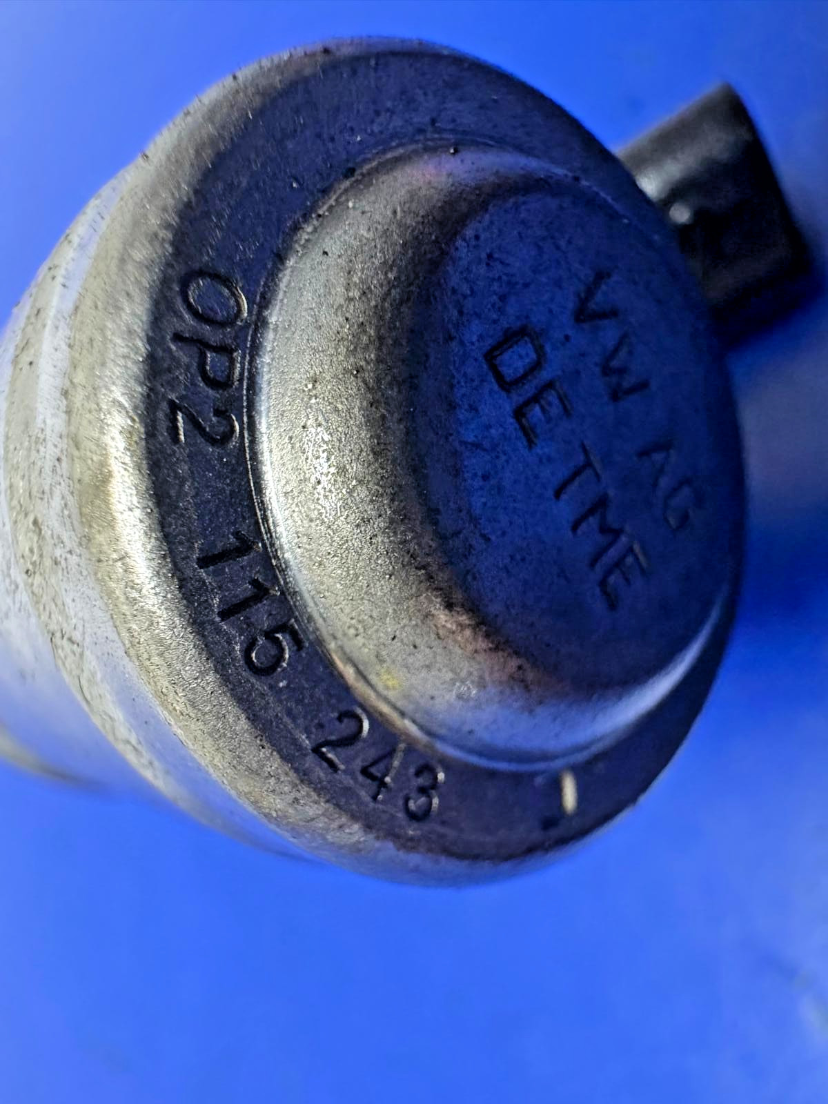 OEM Engine Adjustment Valve For Audi A8 S8 SQ7 RSQ8 RS7 Porsche Bentley Urus 4.0