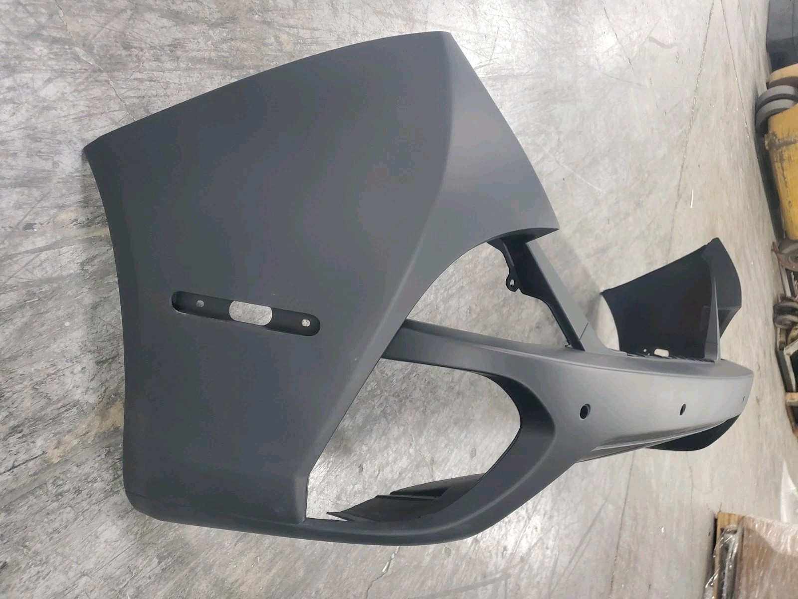 2008 2009 2010 2011 2012 2013 FERRARI CALIFORNIA REAR BUMPER COVER OEM