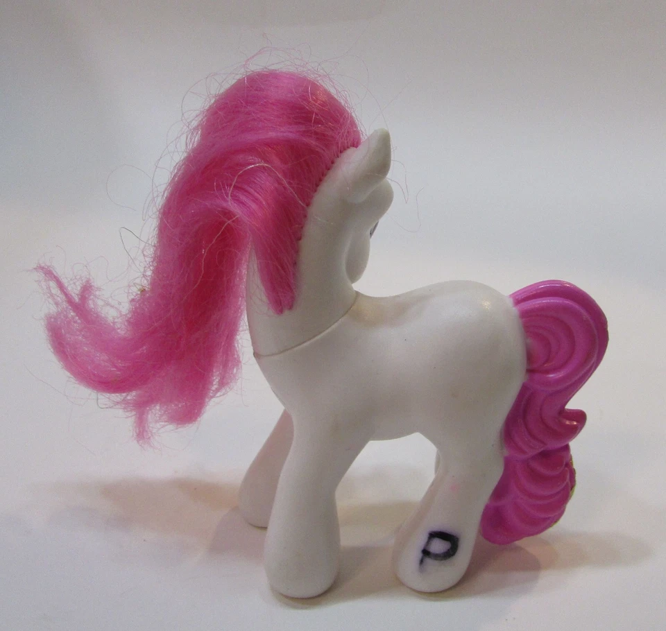 Vintage 2005 McDonald's 3" Tall My Little Pony Star Swirl White 2 Pink Mane Tail - Image 3 of 4