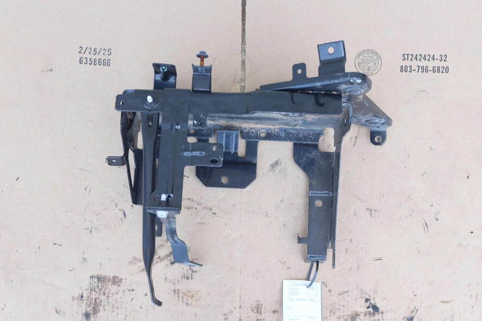 Chevy Silverado 2500 HD 2020-2024 bandeja de batería principal soporte carcasa caja OEM Foto 2 de 4