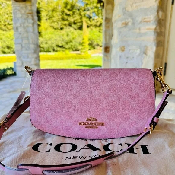 美品　Coach Signature Shoulder Bag Pink Rare Coach, shoulder bag, signature, pink, Soho, Bag Charm