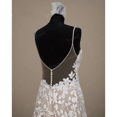 Bohemian styleV-neck wedding dress withlace and fine shoulder straps bridal gown - Picture 4 of 12