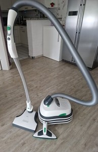 Vorwerk Tiger Vt300 mit EB400