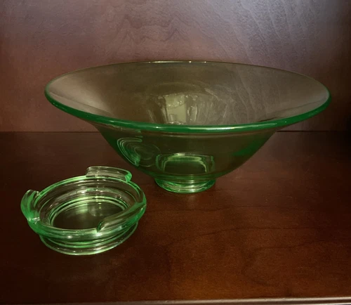 Vintage Wide Rim Green Vaseline Uranium Depression Glass Dish Bowl Glow
