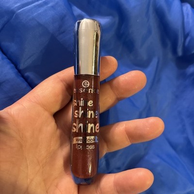 Essence shine wet look Lip gloss - 21 Deep Red Love Discontinued RARE