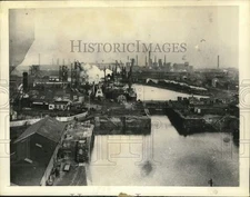1941 Press Photo Cardiff, Wales, target of German air attack. - tub37930