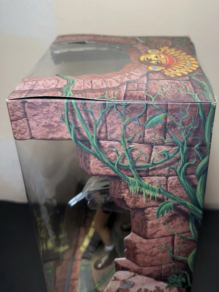 Figura de acción Tomb Raider Lara Croft Jungle Outfit Playmates 1999 de colección  Foto 3 de 4