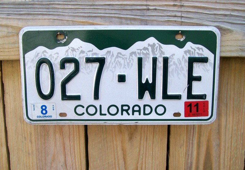 EXPIRED COLORADO 2011 11 MOUNTIANS 027-WLE License Plate TAG METAL