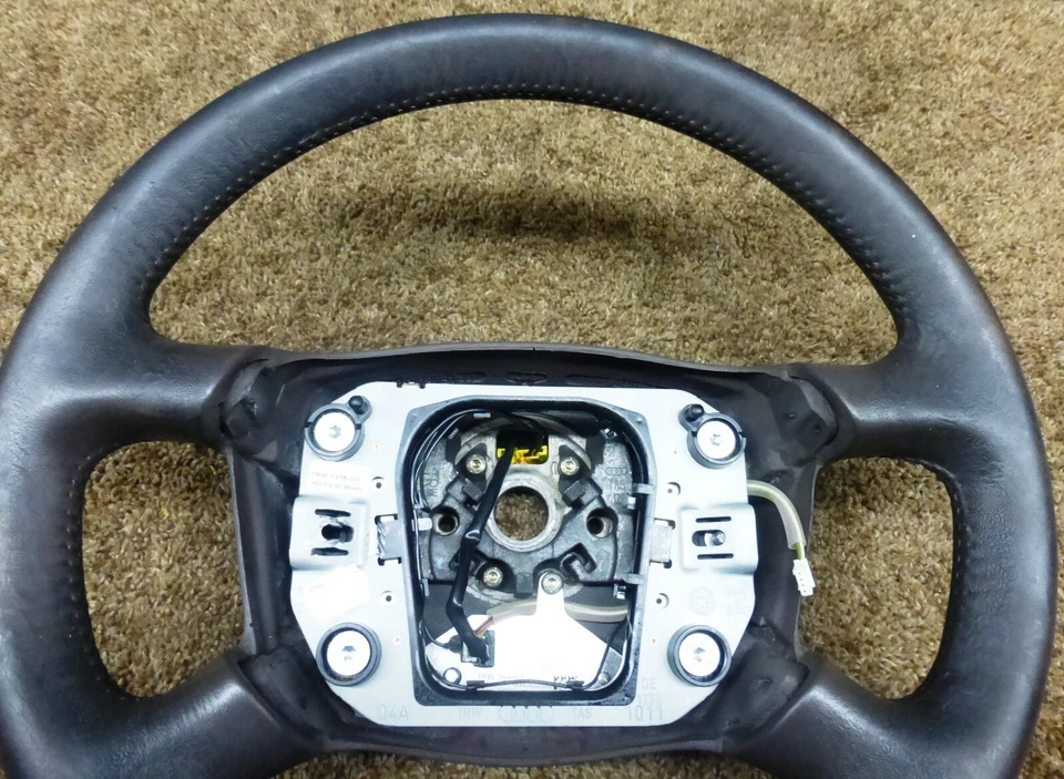 AUDI A6 C5 1998 1999 2000 2001 - VOLANTE CUERO 4 RADIOS - CABERNET Foto 3 de 4