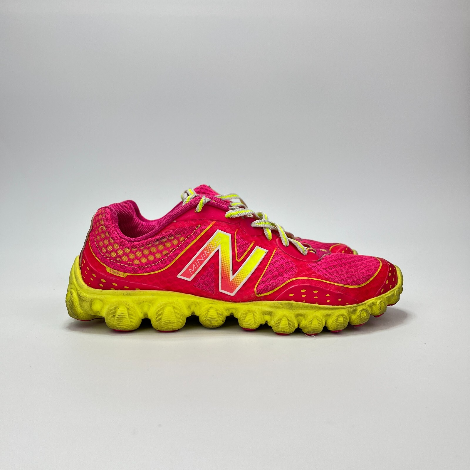 SAOLA Scarpe da corsa New Balance Minimus Ionix rosa giallo atletica giovanile taglia 4 5