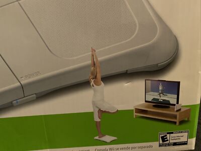 Nintendo Wii Fit Plus Game Wii Balance Board Bundle New