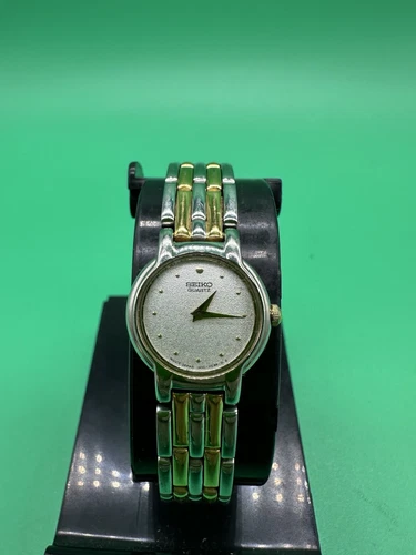 VTG Seiko Watch Women Silver Dial Silver/Gold Tone Round 1N00-0G69 New Battery