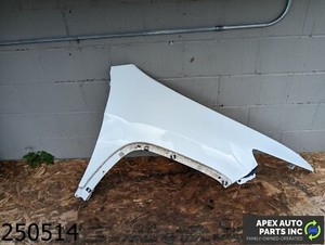 OEM 2014-2018 Jeep Cherokee 2.4L FRONT RIGHT PASSENGER SIDE FENDER COVER PANEL