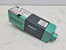 Numatics 082SS415M00061 Pneumatic Solenoid Valve 150 Psi 24 Vdc 6.3 Watts Used