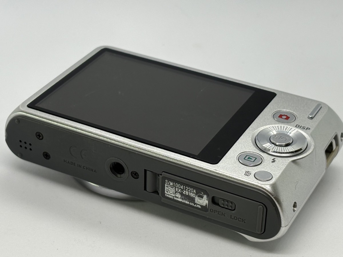 Excellent] Casio Exilim EX-ZS180 Silver 16.1 MP Digital Camera