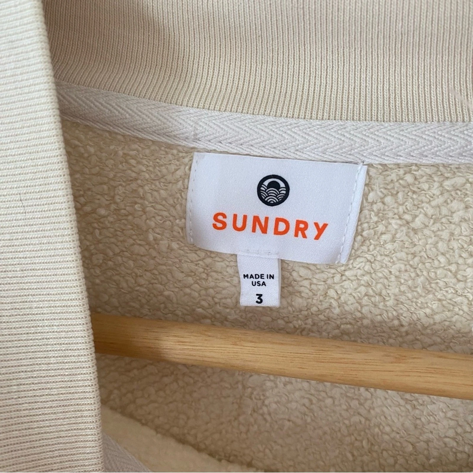 OFF WHITE Felpa con collo a bottoni vari in guscio d'uovo taglia grande usata delicatamente