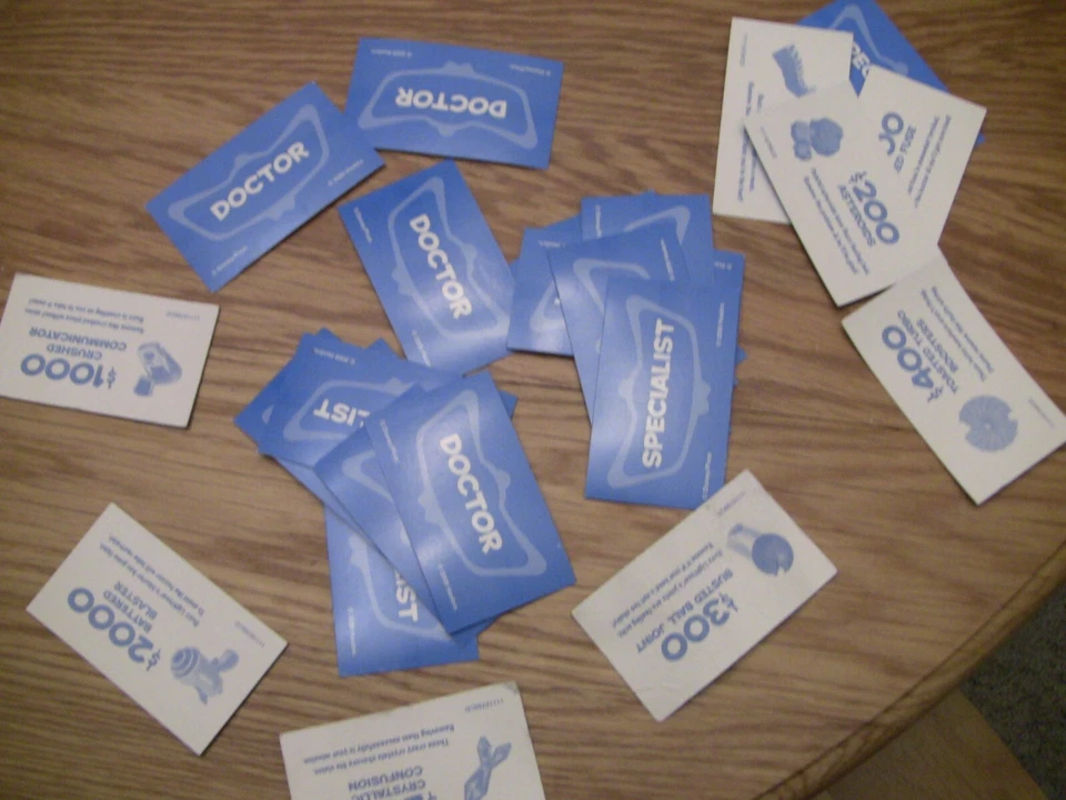 Operation Disney Toy Story 3 piezas de repuesto - 24 tarjetas de médico/especialista Foto 2 de 3