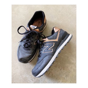 new balance 327 dourado