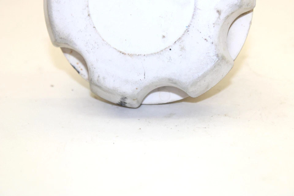 Yamaha Waverunner 500 1989 OEM tanque de gasolina cuello de llenado EU0-W6783-01-00 JY4 Foto 3 de 4