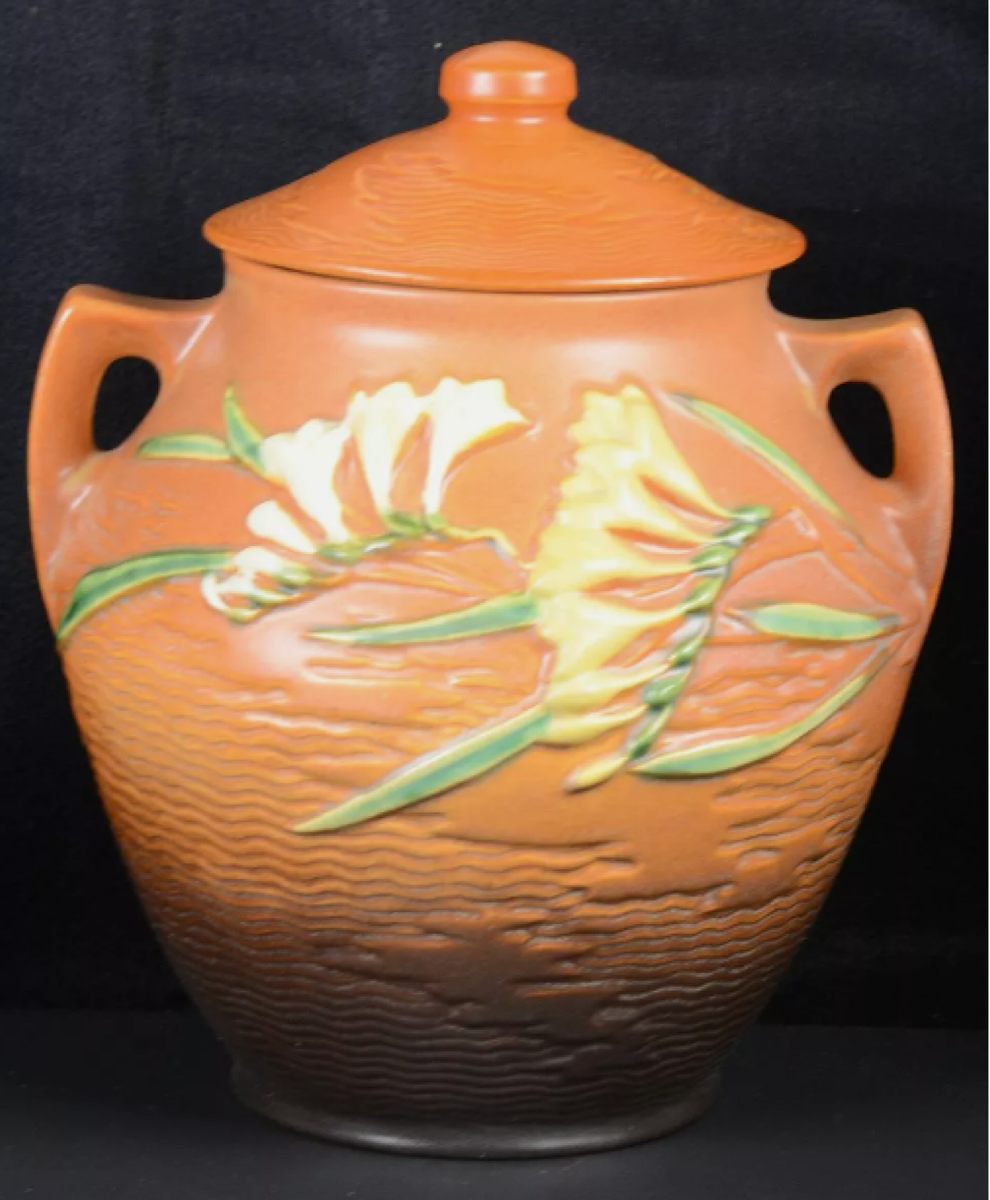 Vintage ROSEVILLE POTTERY Brown Freesia Cookie Jar NO CHIPS 4-8