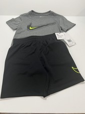 Size 5 Nike Air Kids Boys T-Shirt  Shorts 2 Pc Set Set NWT MSRP 40